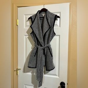 Christopher & Banks Tie Wrap Sweater Vest | Medium